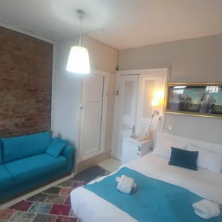 Taksim House