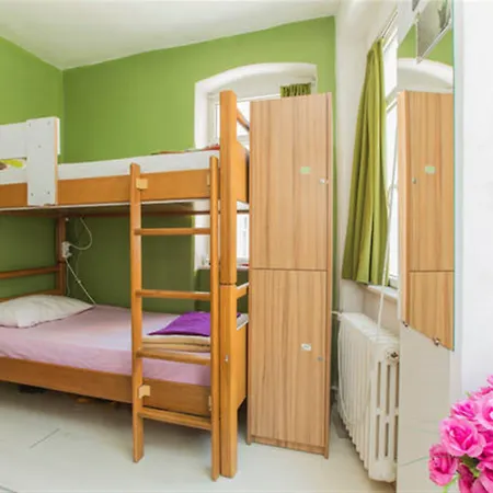 Taksim House Hostel *