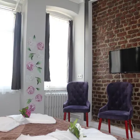 Taksim House Albergue *