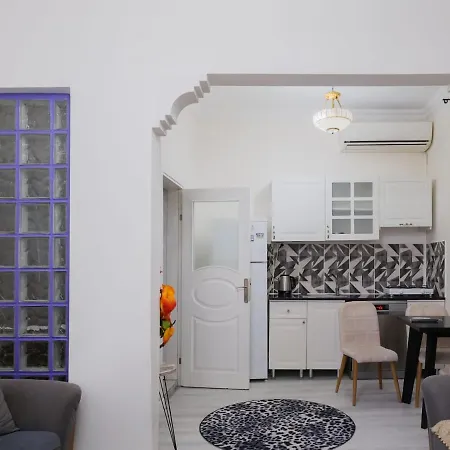 Taksim House אכסניה