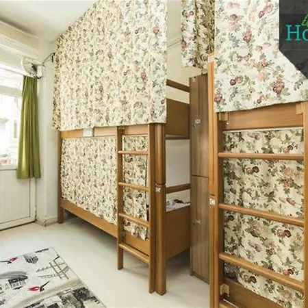 אכסניה Taksim House