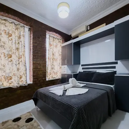 Hostel Taksim House *