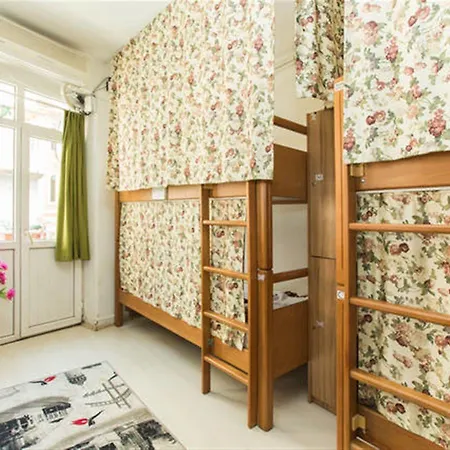 Hostel Taksim House *