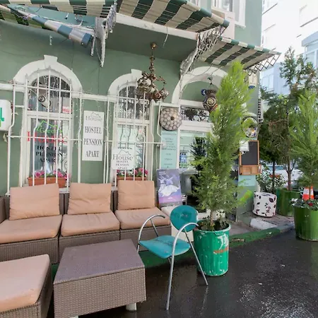 Taksim House Hostel *