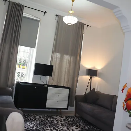 Taksim House Hostel *